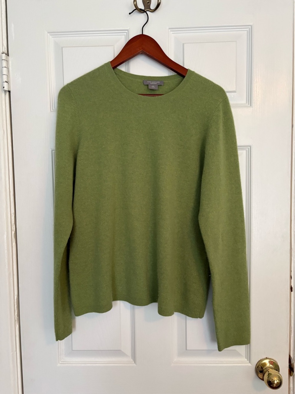 Ann Taylor Cashmere Crewneck Sweater - Green